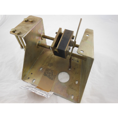 Halterung für Getriebe 1840097 Castel Garden EL63 Case Transmission